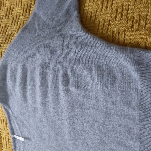Grey Cashmere & silk dolman sweater - Picture 3 of 13